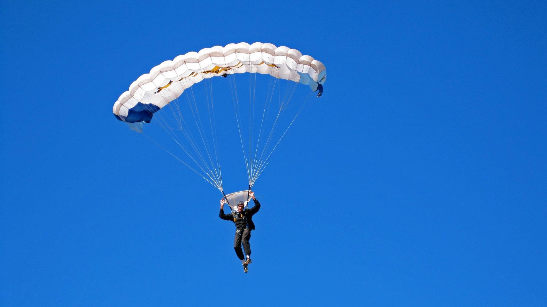 新闻中心新产品正式进入市场,新产品进入市场的行动及计划